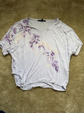 Lavender V-Neck Short Sleeve Floral Print Top